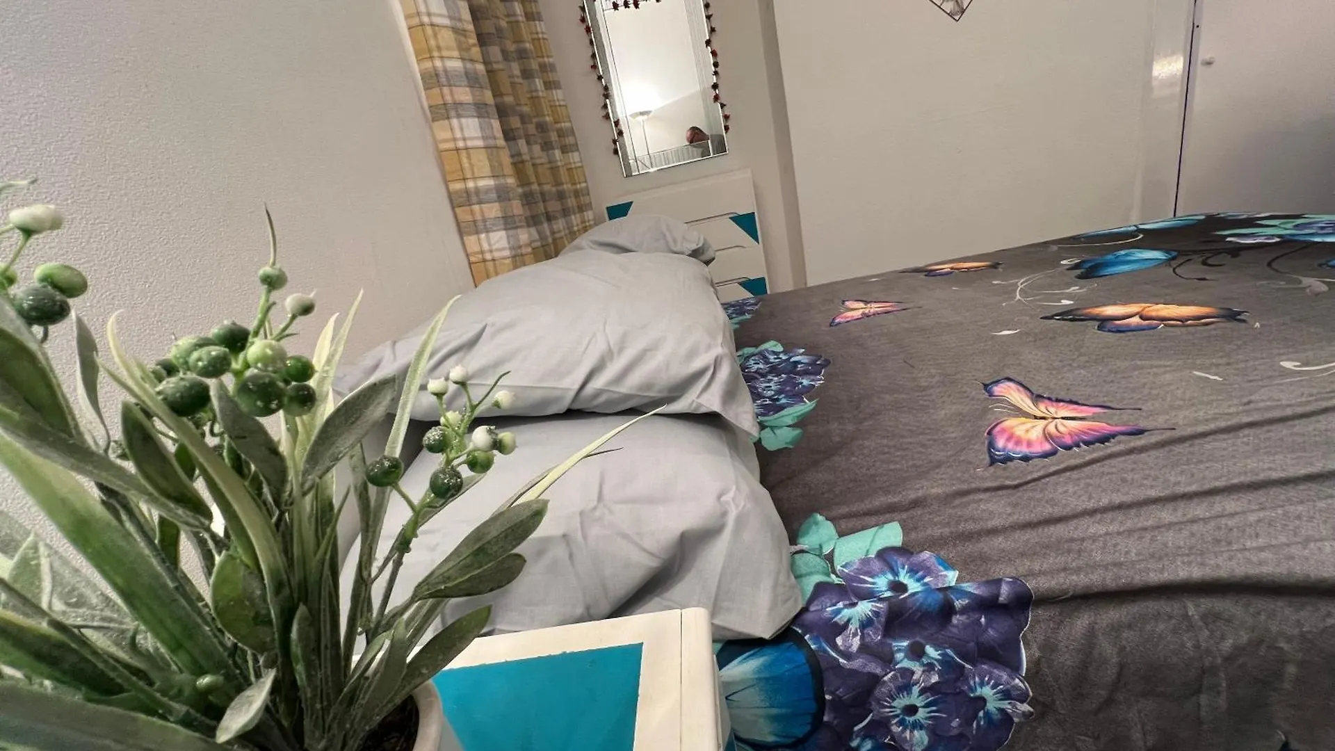 **Dream Home** Near Seaside Southend-on-Sea 0*,  United Kingdom
