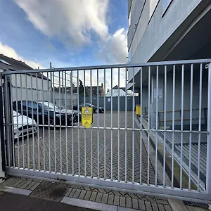 Modern Flat In Broadway Leigh-on-Sea